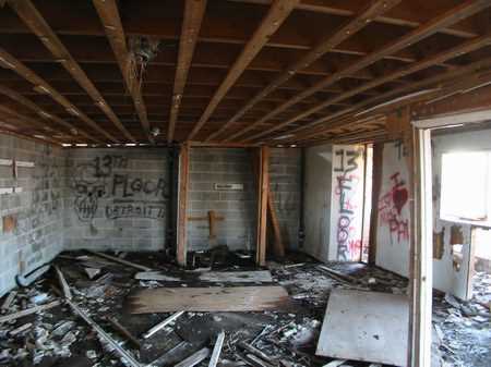 Motor City Dragway - Concession Stand Photo From Water Winter Wonderland (newer photo)